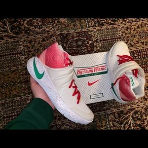 Nike Kyrie 2 “Kyrispie Kreme” Krispy Kreme size 11